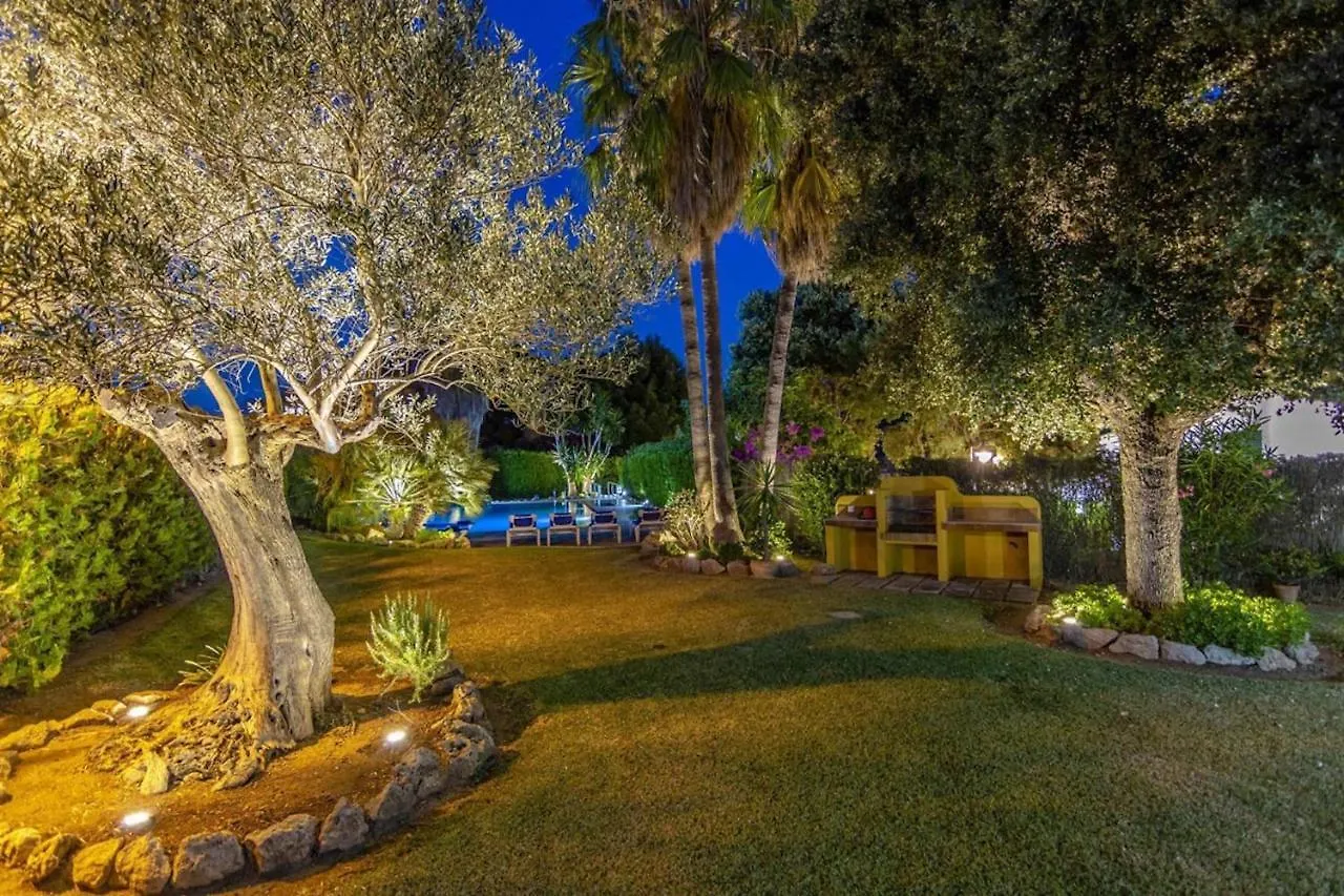 Formosa Villa Cala de Sant Vicenc 0*,